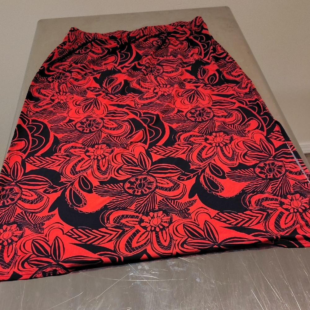 Susan Graver Red and Black Floral Maxi Skirt